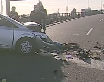 Persecución y choque en la autopista 25 de Mayo: 4 detenidos y 8 heridos