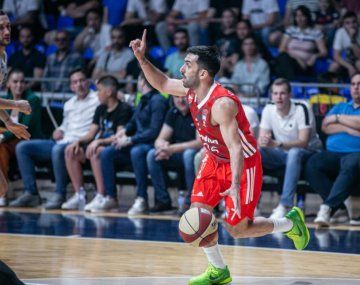 Estrella Roja de Campazzo y Vildoza jugarán la final de la Liga del Adriático