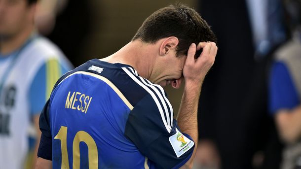 Lionel Messi llorando tras perder la final del Mundial de Brasil 2014