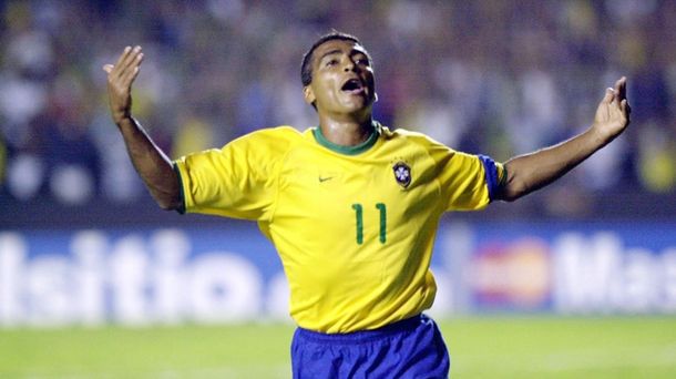 Romario se cree más jugador que Messi y Maradona