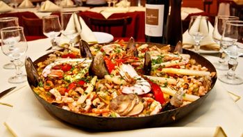 celebra san valentin con el casal de catalunya y minutouno.com celebra san valentin con el casal de catalunya y minutouno.com