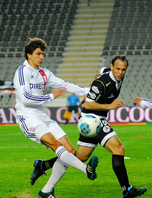 Estudiantes derrotó a All Boys y sumó su primer triunfo