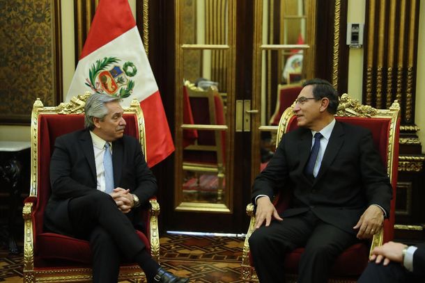 Tras reunirse con Evo Morales, Alberto Fernández se encontró con el presidente de Perú, Martín Vizcarra