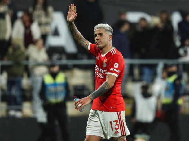 Enzo Fernández se despidió del Benfica: así le dio el Chelsea la bienvenida en redes