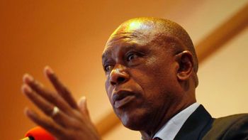 fifa: el sudafricano sexwale se postula para ser presidente fifa: el sudafricano sexwale se postula para ser presidente