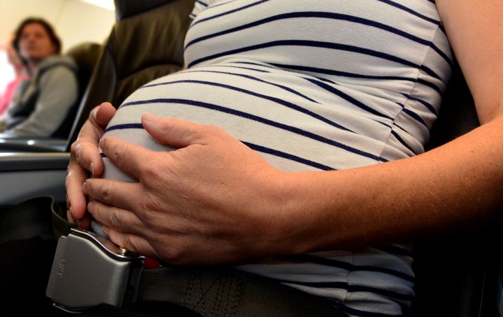 Ofrecen parir en Miami por la  ciudadanía