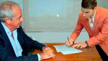 de no creer: el primer refuerzo de river llego desde las redes sociales de no creer: el primer refuerzo de river llego desde las redes sociales