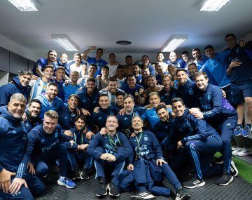 La esposa de Di María destrozó a importante portal de deportes tras la victoria de la Selección