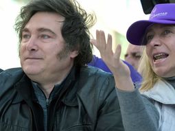 Los hermanos Javier y Karina Milei.