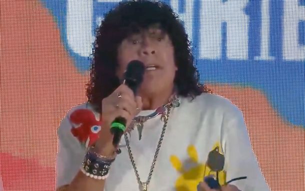 Carlos La Mona Jiménez.