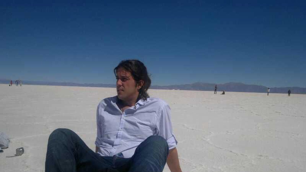 Revisan cámaras de seguridad para buscar a Santiago Laguía