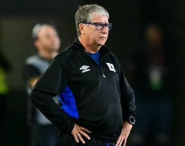 Nos tendrían que echar a todos: el sincericidio del DT de Selección que fue goleada 6-0