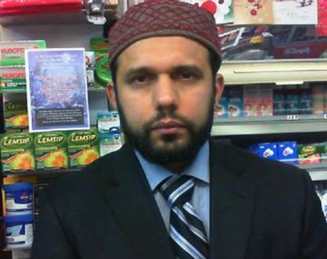 Musulmán mató a hombre por deseo de felices Pascuas