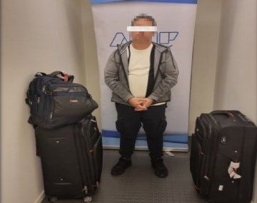 Dos detenidos acusados de captar mulas para enviar cocaína al exterior