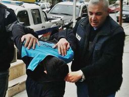 ladron distraido: robo una casa pero se olvido una mochila con sus documentos ladron distraido: robo una casa pero se olvido una mochila con sus documentos