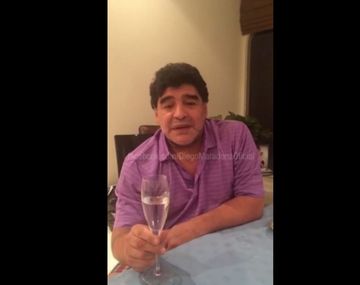 Mirá el saludo de Maradona a todos sus fanáticos por su cumpleaños
