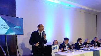 El ministro de Desarrollo Social, Martín Lema, compartió su plan para que nadie se quede atrás. El ministro de Desarrollo Social, Martín Lema, compartió su plan para que nadie se quede atrás.