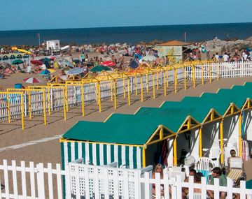 Los empresarios adelantaron los precios de carpas y sombrillas