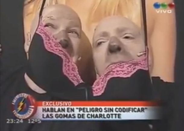 Las lolas de Charlotte Caniggia cobraron vida en Peligro, Sin Codificar