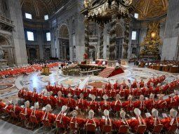 los cardenales celebraron la misa por la eleccion del proximo papa los cardenales celebraron la misa por la eleccion del proximo papa