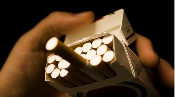 Más marcas de cigarrillos aumentan de precio