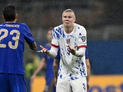 la acusacion de haaland contra un jugador italiano: empezo a tocarme el culo la acusacion de haaland contra un jugador italiano: empezo a tocarme el culo