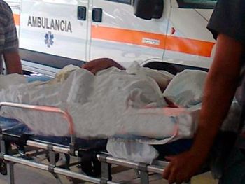 Cortó con su novio y recibió una golpiza