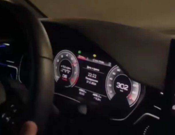 Impactante video: graban el choque de un auto que iba a 300 km por hora contra un camión