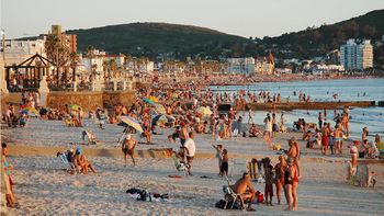 La Cámara Uruguaya de Turismo calificó la temporada de verano como buena. La Cámara Uruguaya de Turismo calificó la temporada de verano como buena.