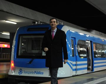 Randazzo probó las nuevas formaciones del tren Sarmiento