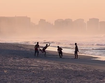 Mirá la canción oficial del programa mundialista de Maradona y Victor Hugo