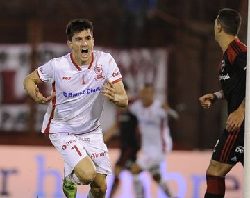 Pussetto celebra el gol de la victoria