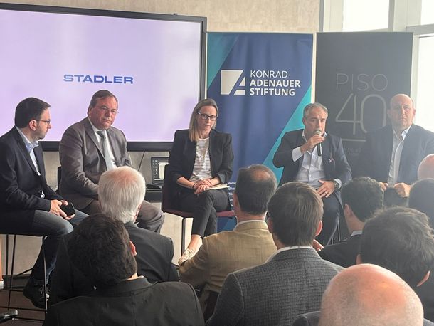 Jerarcas y empresarios se reunieron para dialogar sobre cómo mejorar la movilidad entre Montevideo y Canelones.