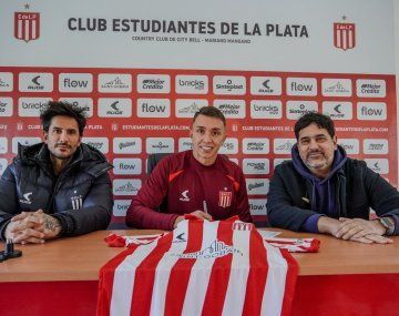 Estudiantes presentó a Fernando Muslera como nuevo refuerzo