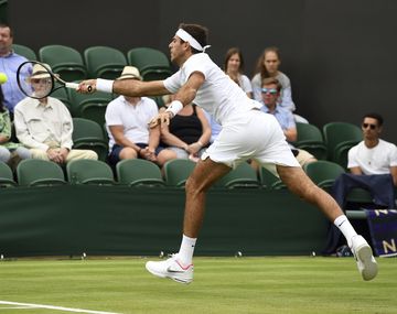 El tandilense se esfuerza en el césped inglés