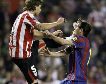 El refuerzo del Rojo culpó a Lionel Messi por la histórica patada en la cara