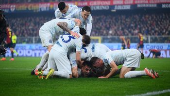 el gol de lautaro martinez en el triunfo de inter ante genoa para volver a ser puntero en la serie a el gol de lautaro martinez en el triunfo de inter ante genoa para volver a ser puntero en la serie a