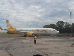 Flybondi normaliza sus vuelos tras el caos por el cierre del aeropuerto de El Palomar