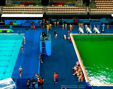 Juegos de Río: ¿por qué el agua de una piscina olímpica se tiñó de verde?