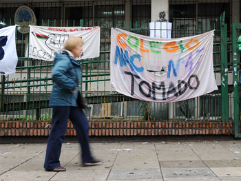 La toma de escuelas técnicas se extiende por tercer día consecutivo