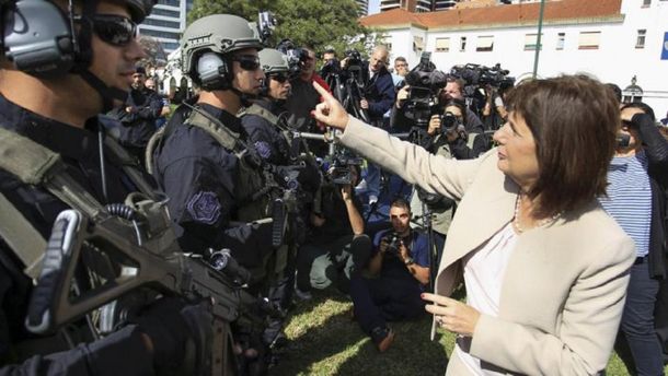 Patricia Bullrich creó una unidad para prevenir incidentes en funerales narcos
