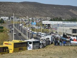 Se agrava el conflicto petrolero y desde mañana paran la actividad