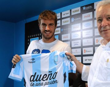 Racing presentó a Francisco Cerro como nuevo refuerzo