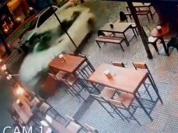 Así fue el choque que pudo haber terminado en tragedia en Palermo