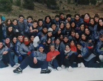 Busca al dueño de esta foto de egresados