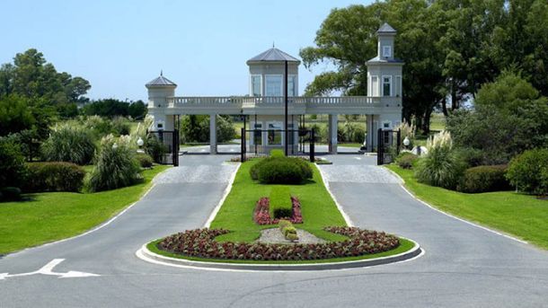 Inversores extranjeros vienen por los countries argentinos