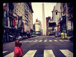 alf viajo a argentina y realizo una divertida gira portena alf viajo a argentina y realizo una divertida gira portena