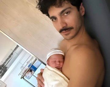 Chino Darín junto a su hijo Dante.