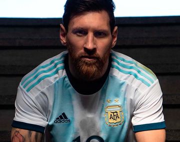 Con Messi como modelo