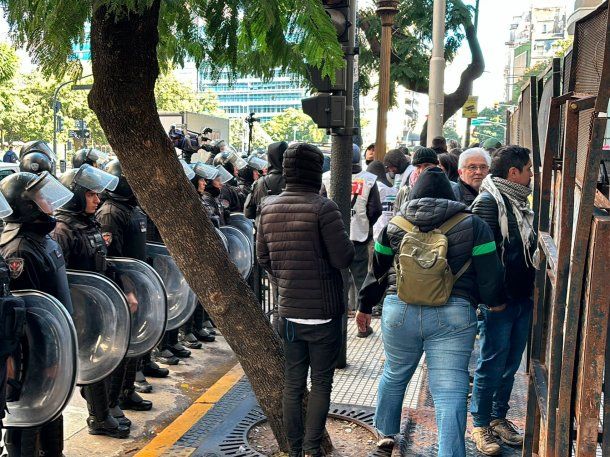 Misiones: se cumplieron ocho días de protestas policiales y el conflicto sigue escalando